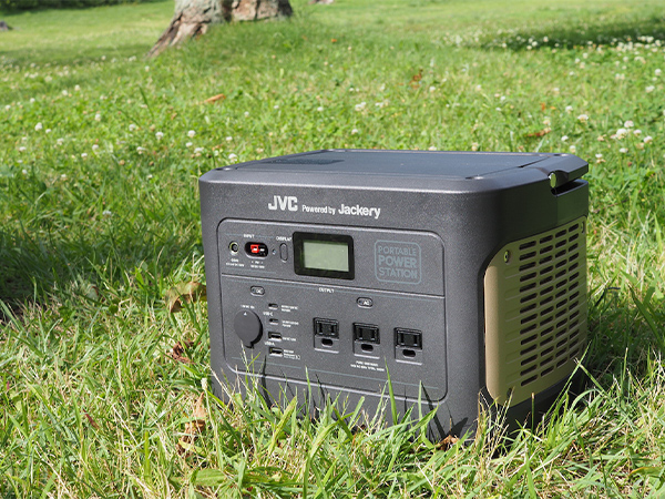 ポータブル電源 Bn Rb10 は車中泊の相棒として最適 ライフハック ポータブル電源 Jvc