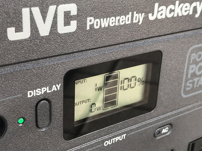 ソーラーパネルとポータブル電源で 快適リモートワークを体験 ライフハック ポータブル電源 Jvc